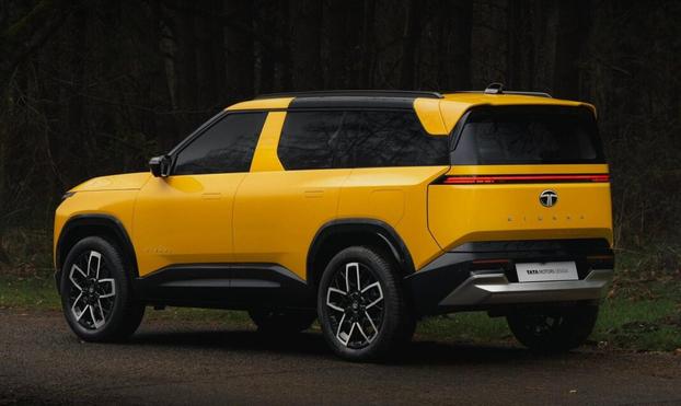 Next-Gen Tata Sierra 2025 SUV Front and Side Profile