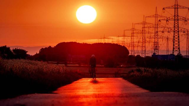 A new report has found climate change is accelerating, with current global efforts "dangerously inadequate". Here's what it means for Australia.