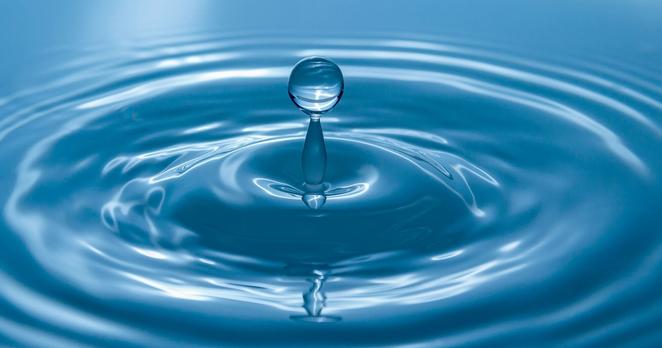 Ein Wassertropfen