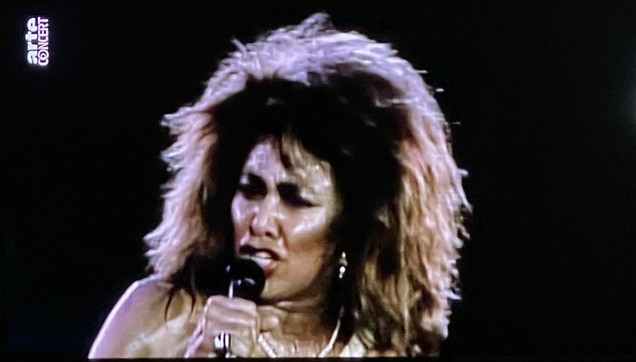 Screenvon Tina Turner aus dem Rio-Konzert von 1990 auf arte.
